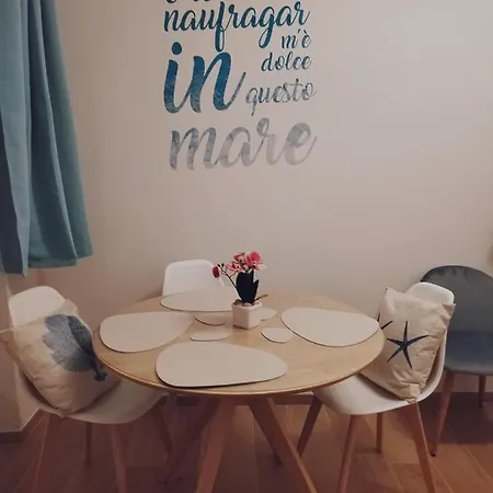 Triremi House